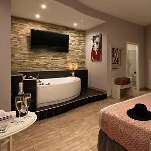 https://five-rooms-rome.it-romehotels.com