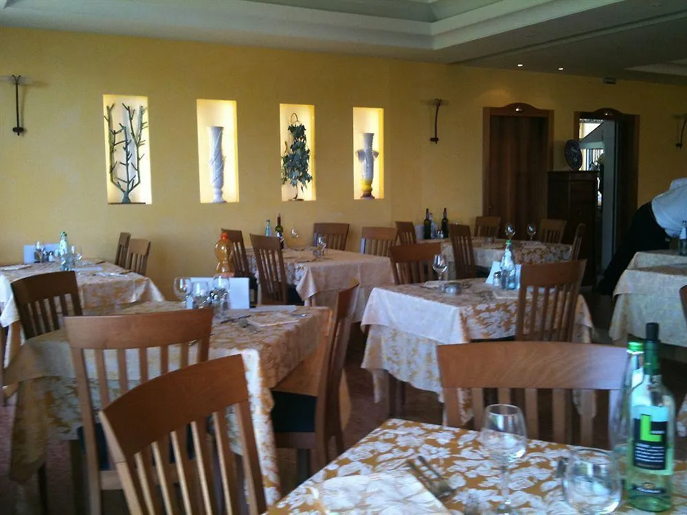 Hotel Costabella San Zeno di Montagna 3*,  Italy