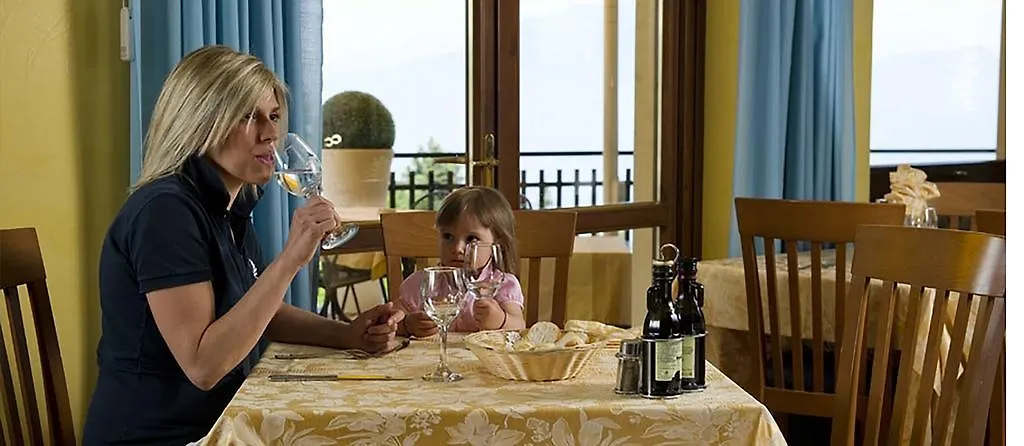 Hotel Costabella San Zeno di Montagna