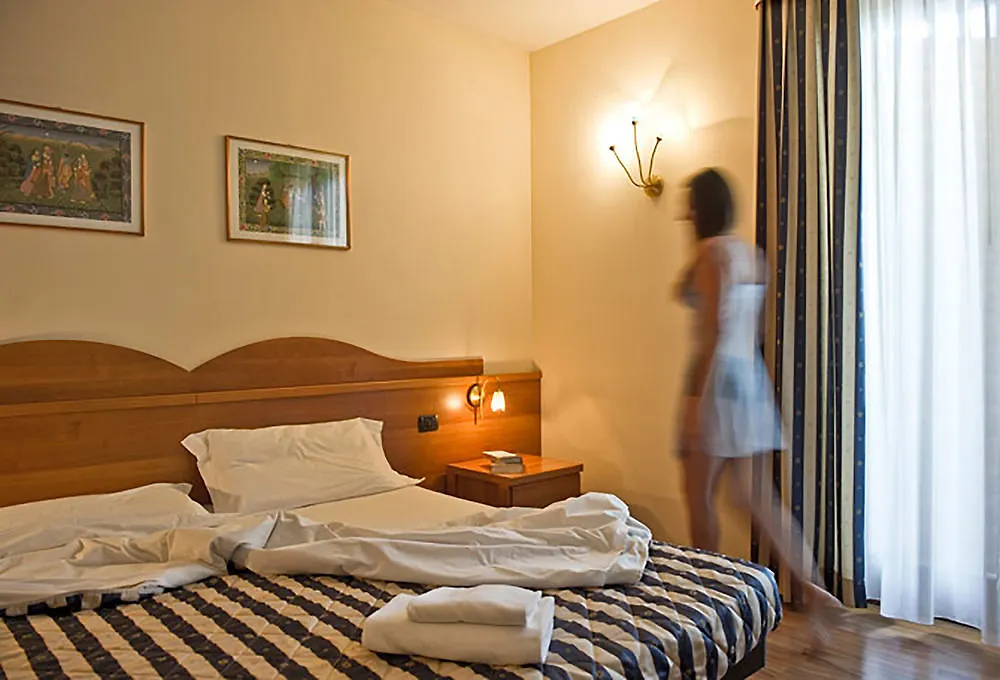 Hotel Costabella San Zeno di Montagna 3*,  Italy