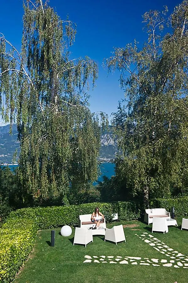Hotel Costabella San Zeno di Montagna 3*,  Italy